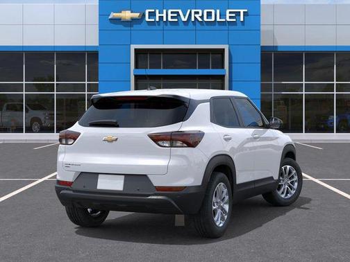 Summit White 2026 Chevrolet Trailblazer LS