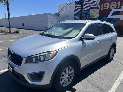 2016 Kia Sorento LX
