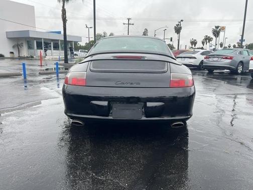 2002 Porsche 911 Carrera 4