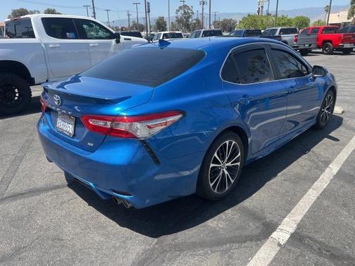 2019 Toyota Camry SE
