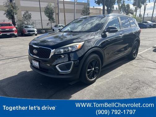 2018 Kia Sorento LX