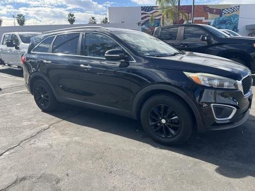 2018 Kia Sorento LX
