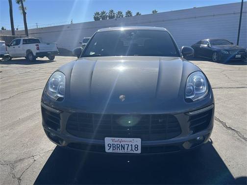 2018 Porsche Macan S