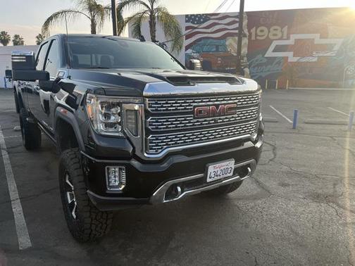 2020 GMC Sierra 2500 Denali
