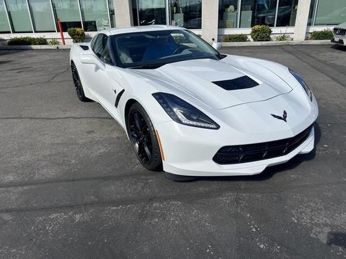 Arctic White 2019 Chevrolet Corvette Stingray