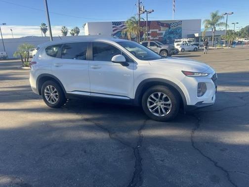 2019 Hyundai SANTA FE SE 2.4