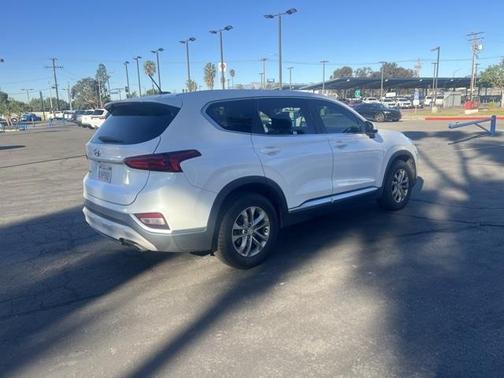 2019 Hyundai SANTA FE SE 2.4
