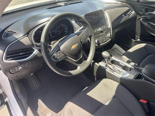 2021 Chevrolet Malibu FWD LT