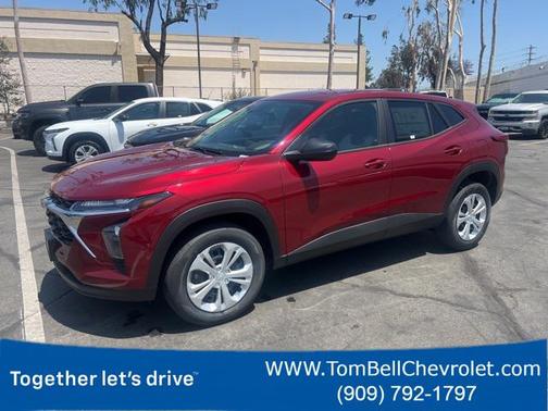 2025 Chevrolet Trax LS