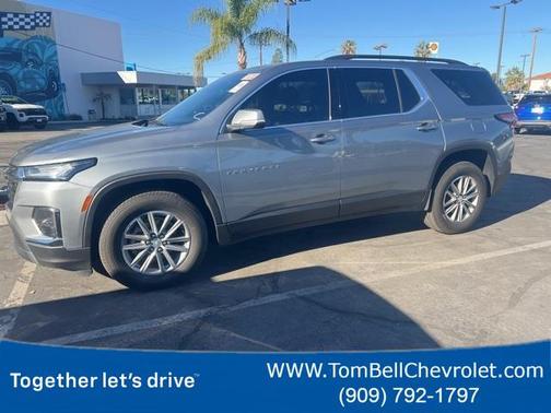 2023 Chevrolet Traverse LT Leather