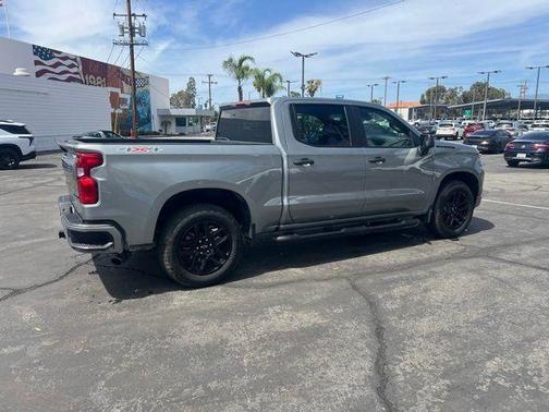 2025 Chevrolet Silverado 1500 Custom