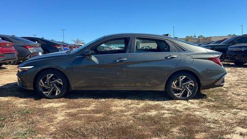 Amazon Gray 2026 Hyundai ELANTRA Limited