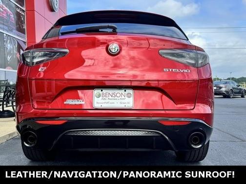 2025 Alfa Romeo Stelvio Intensa