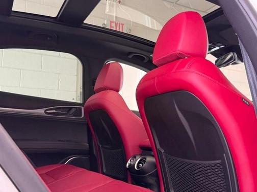 2022 Alfa Romeo Stelvio Veloce