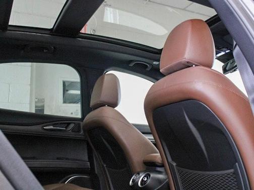 2022 Alfa Romeo Stelvio Ti