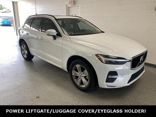 2022 Volvo XC60 B5 Momentum