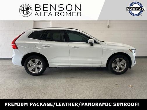 2022 Volvo XC60 B5 Momentum