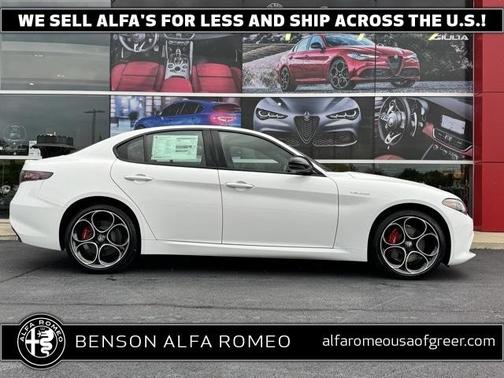 2025 Alfa Romeo Giulia Base