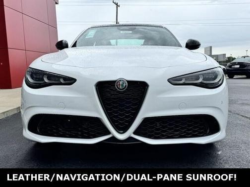 2025 Alfa Romeo Giulia Base