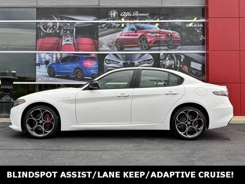 2025 Alfa Romeo Giulia Base