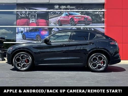 2025 Alfa Romeo Stelvio Base