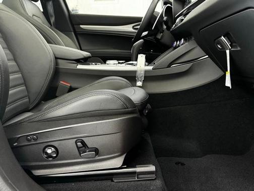 2024 Alfa Romeo Stelvio Ti