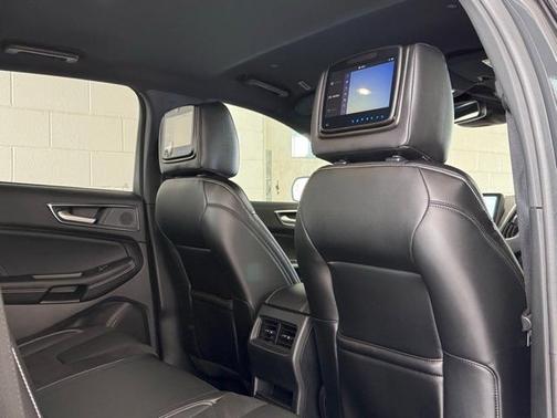 2021 Ford Edge ST