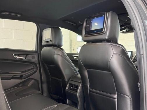 2021 Ford Edge ST