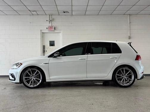 2019 Volkswagen Golf R 2.0T w/DCC & Navigation