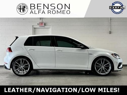 2019 Volkswagen Golf R 2.0T w/DCC & Navigation
