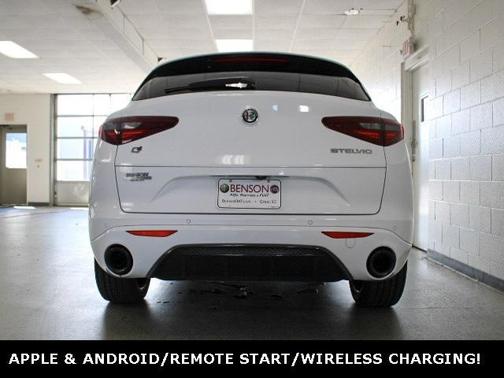 2022 Alfa Romeo Stelvio Veloce