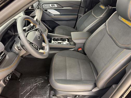 AGATE BLACK METALLIC 2026 Ford Explorer Tremor