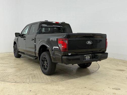 AGATE BLACK METALLIC 2026 Ford F-150 XLT