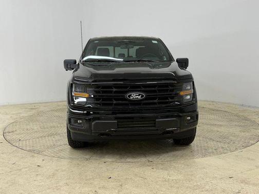 AGATE BLACK METALLIC 2026 Ford F-150 XLT
