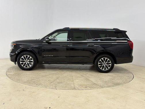AGATE BLACK METALLIC 2025 Ford Expedition Max Platinum