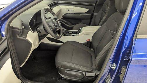 2022 Hyundai TUCSON SE