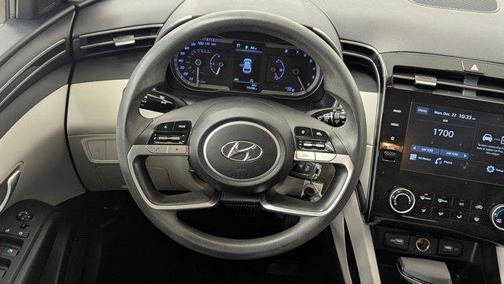 2022 Hyundai TUCSON SE