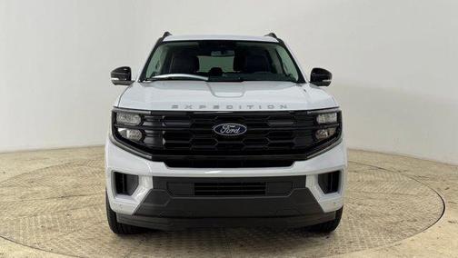 2025 Ford Expedition Max Active 4x2