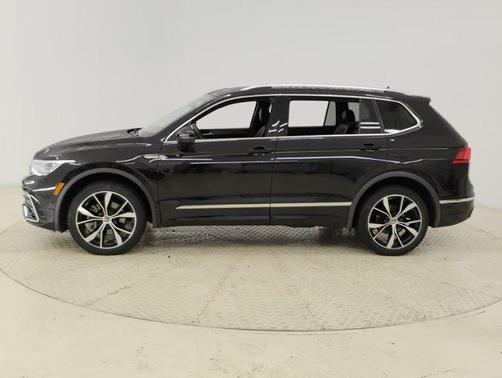 2022 Volkswagen Tiguan 2.0T SEL R-Line 4MOTION