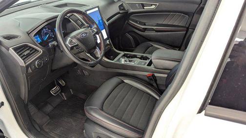 2022 Ford Edge ST Line