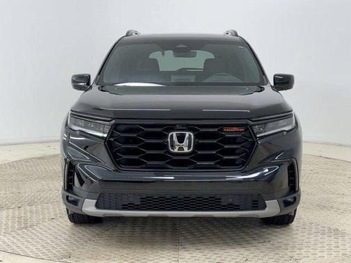 2023 Honda Pilot AWD TrailSport