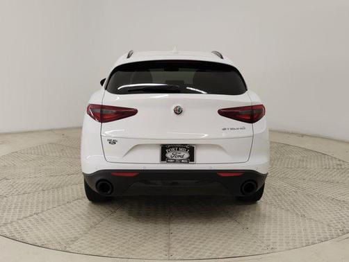 2022 Alfa Romeo Stelvio Sprint