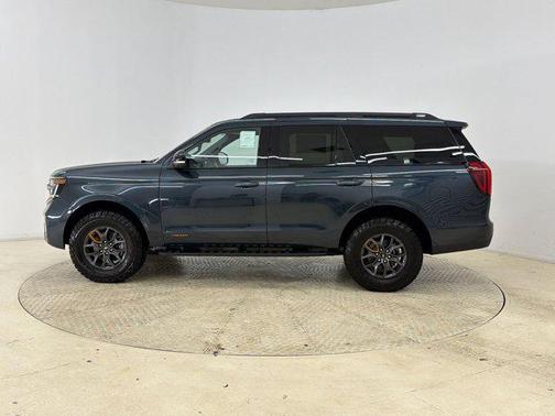 Stone Blue Metallic 2026 Ford Expedition Tremor