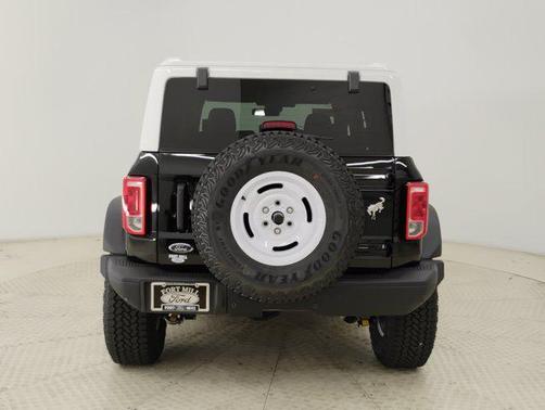 2025 Ford Bronco Heritage Edition