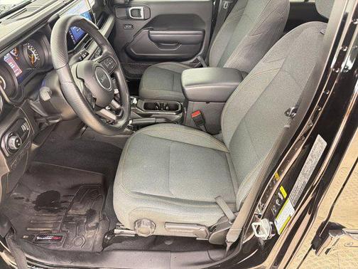 Black Clearcoat 2025 Jeep Gladiator Nighthawk