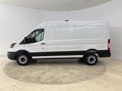 OXFORD WHITE 2026 Ford Transit-250 Base