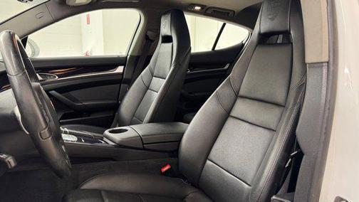 2013 Porsche Panamera 4 Platinum Edition