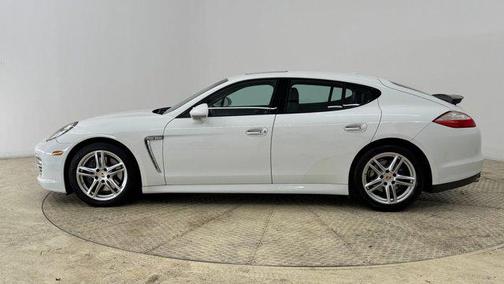 2013 Porsche Panamera 4 Platinum Edition