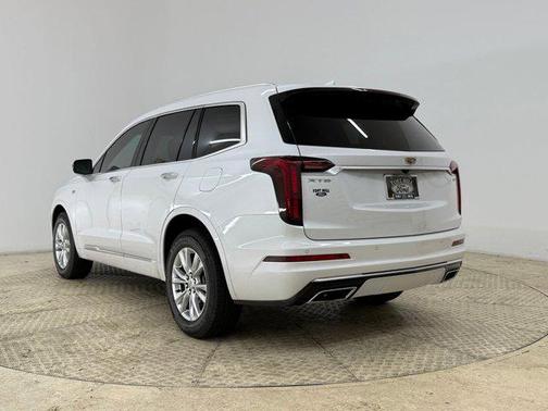 2024 Cadillac XT6 Luxury FWD