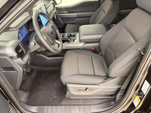 AGATE BLACK METALLIC 2026 Ford F-150 XLT